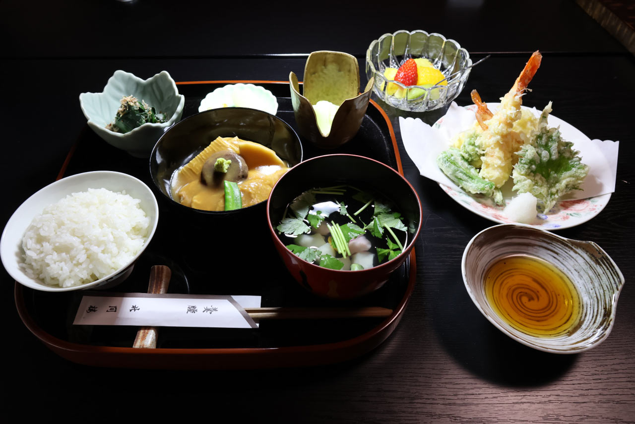 季節の懐石 雅
